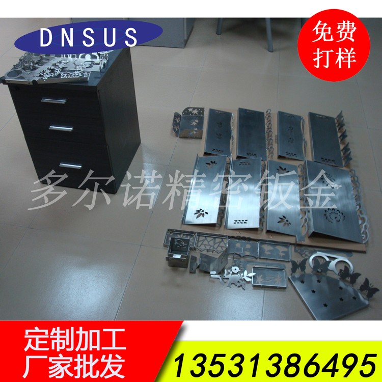 廠家直銷(xiāo)家居衛(wèi)浴五金精美牙杯架肥皂托盤(pán)沐浴用品支架批發(fā)